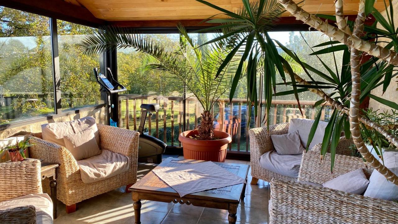 Gîte du boulanger au pays de padirac piscine couverte chauffée Mayrinhac-Lentour Extérieur photo